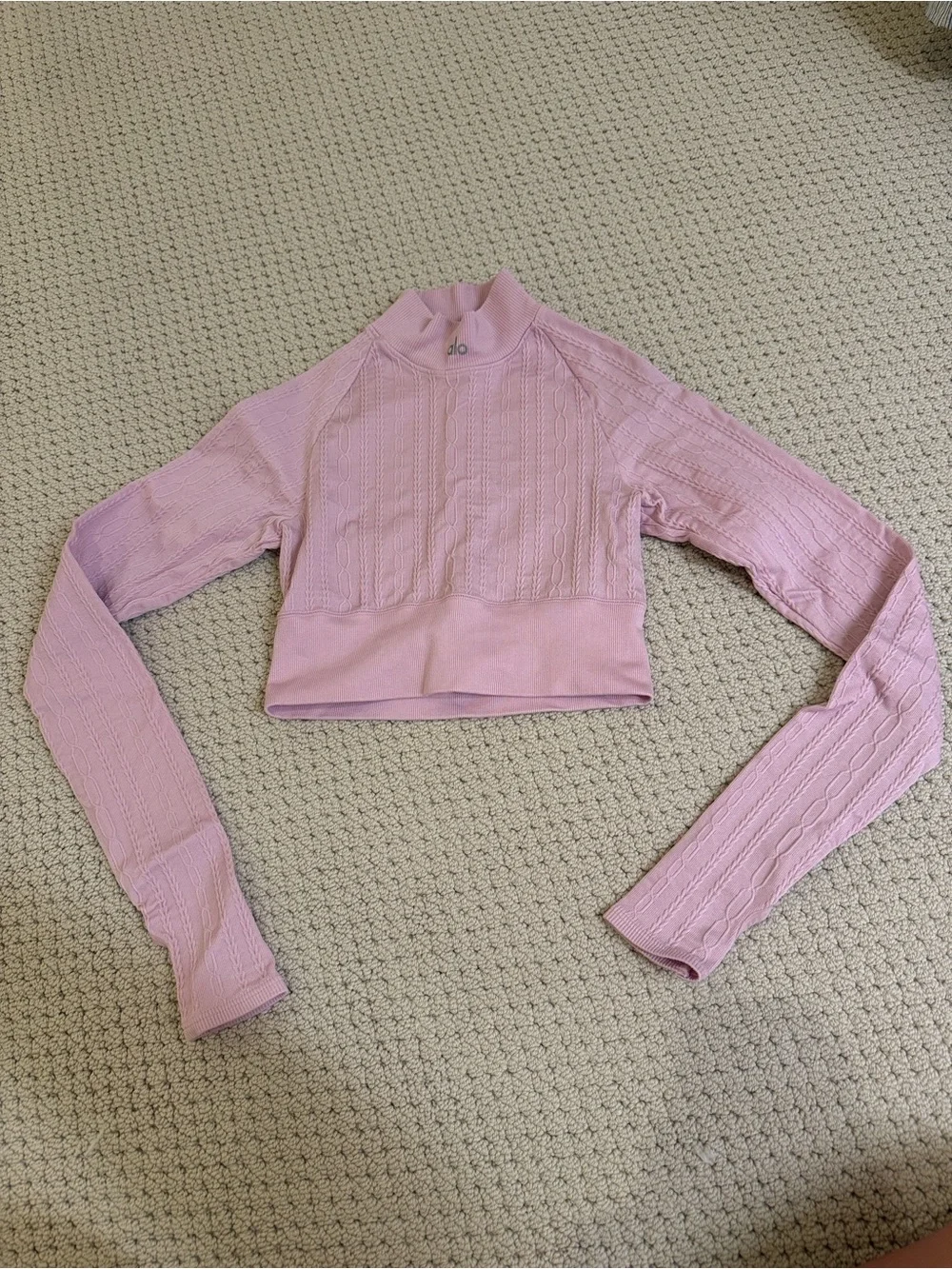 ALO Yoga Women’s Pink Ribbed Long-Sleeve Crop Top
